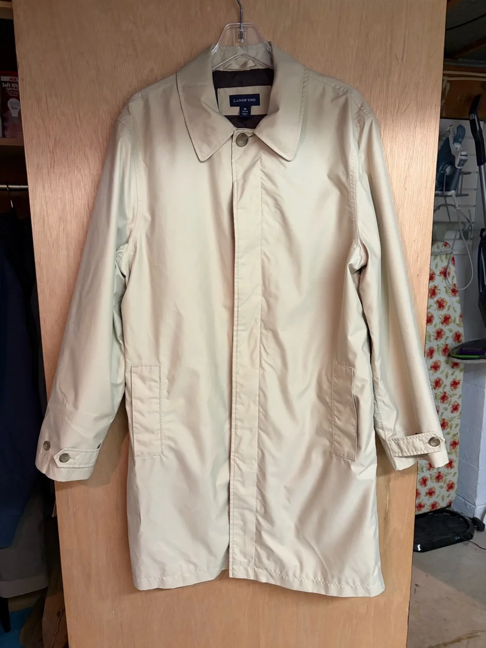 Vintage Lands' End Men's Tan Trench Coat size M